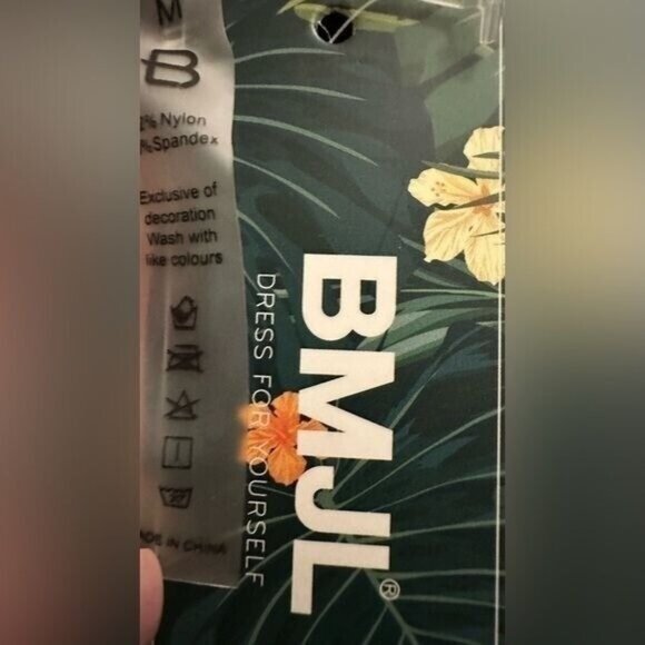 BMJL Womens Medium One Piece Swimsuit Black V Neck Cutout High Cut Tummy Control - Picture 3 of 4